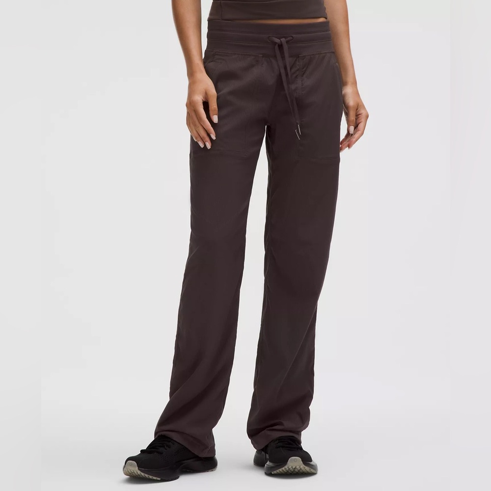 Lululemon - Dance Studio Mid-Rise Pant
Regular - Sequoia